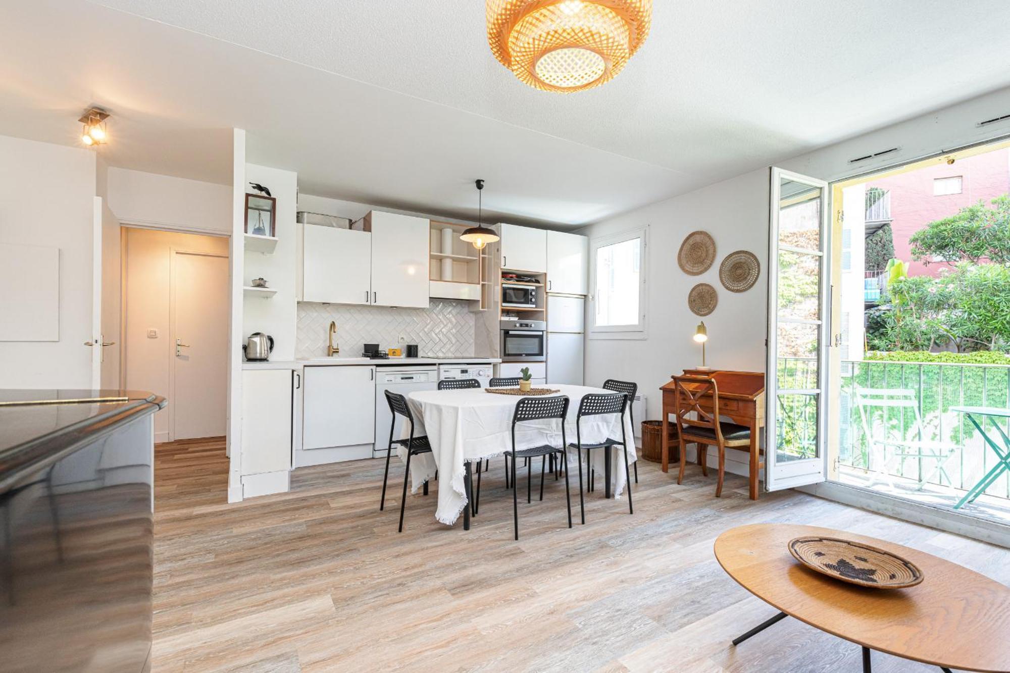 2 Bdrs & Parking In The Old Town ! Apartment Nisa Exterior foto