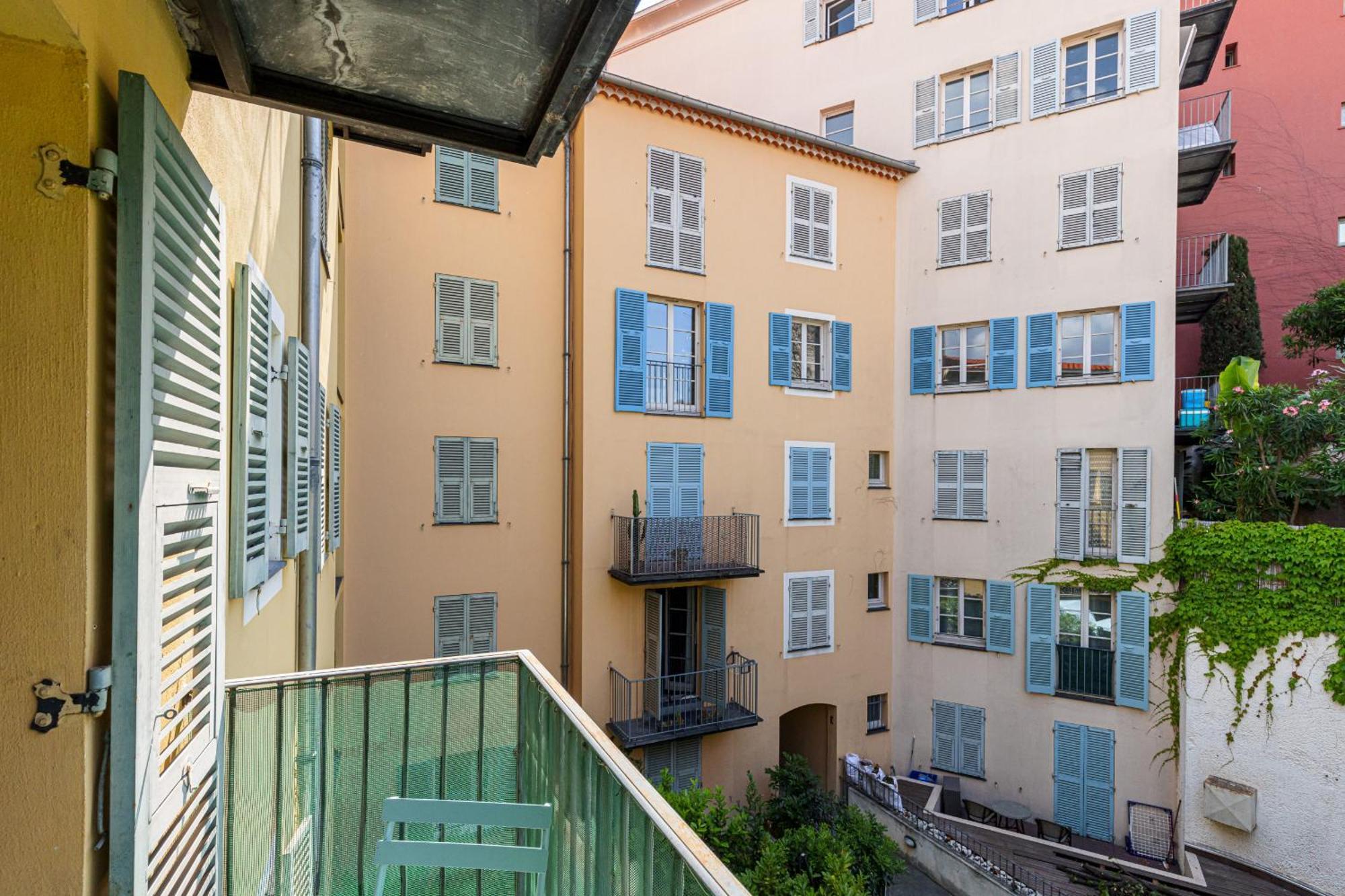 2 Bdrs & Parking In The Old Town ! Apartment Nisa Exterior foto