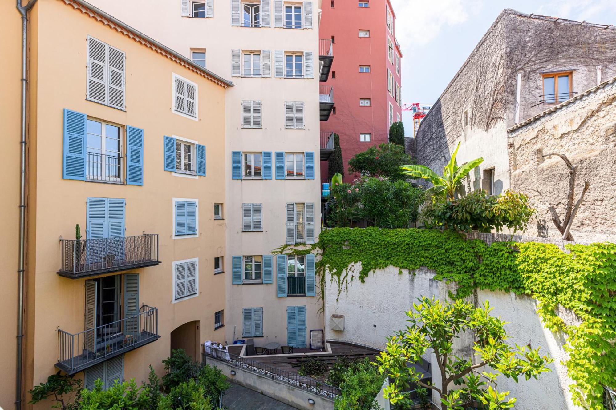 2 Bdrs & Parking In The Old Town ! Apartment Nisa Exterior foto
