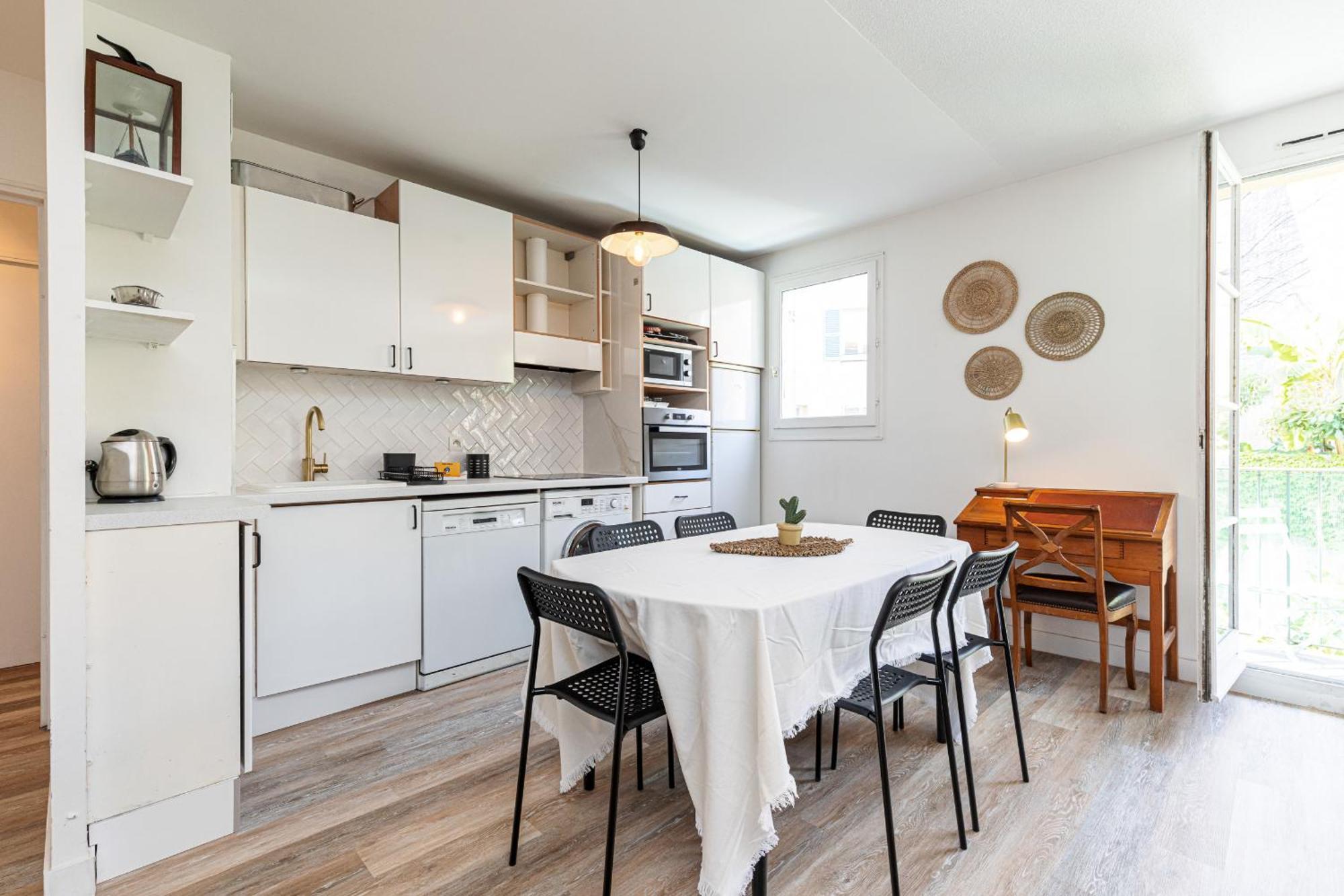 2 Bdrs & Parking In The Old Town ! Apartment Nisa Exterior foto