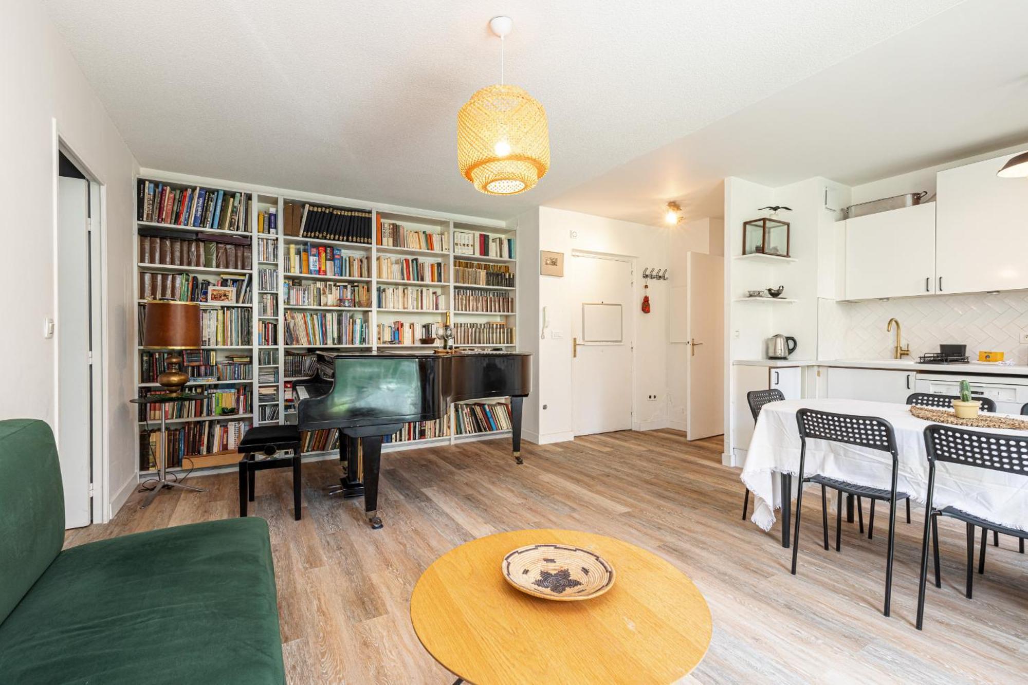 2 Bdrs & Parking In The Old Town ! Apartment Nisa Exterior foto
