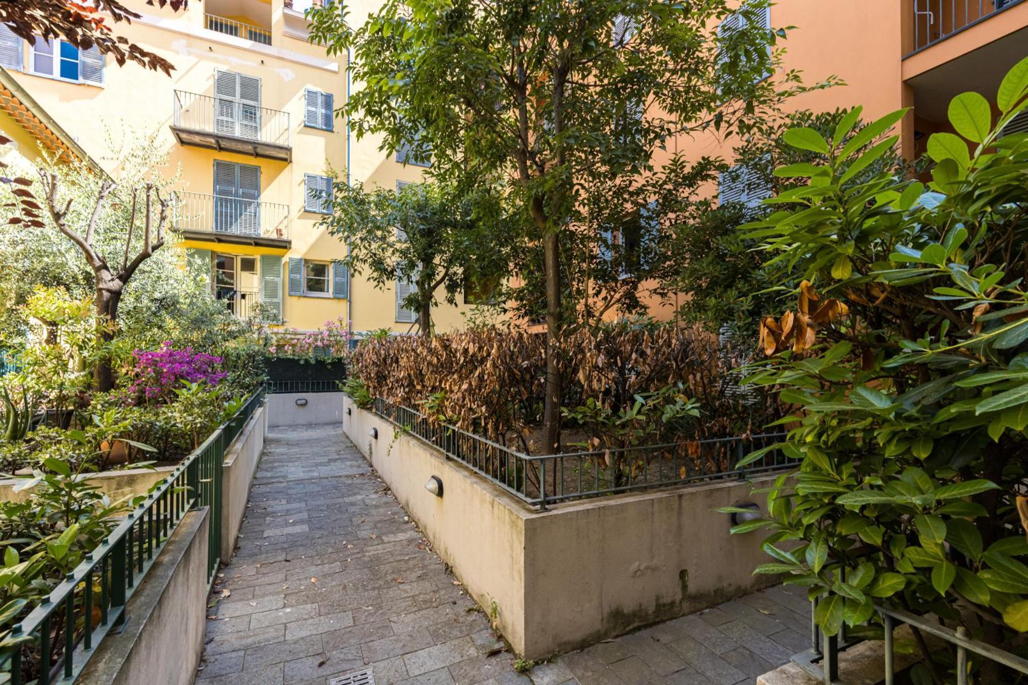 2 Bdrs & Parking In The Old Town ! Apartment Nisa Exterior foto